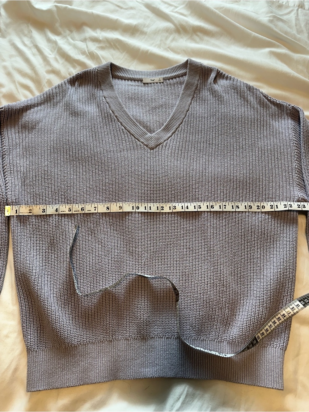 TNA Oversized V-Neck Knit Sweater - Picture 3 of 6